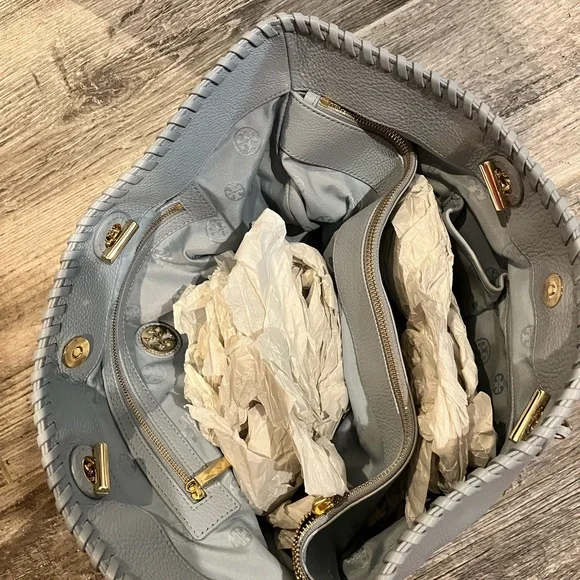 Tory Burch Marion East West Leather Tote Blue NWOT - Picture 3 of 9